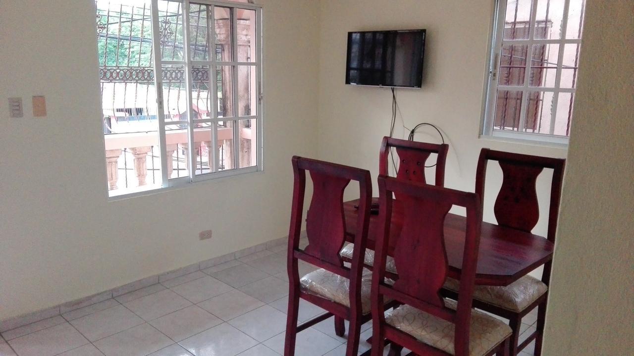 Queen Of Hearts Apartahotel Santo Domingo Esterno foto